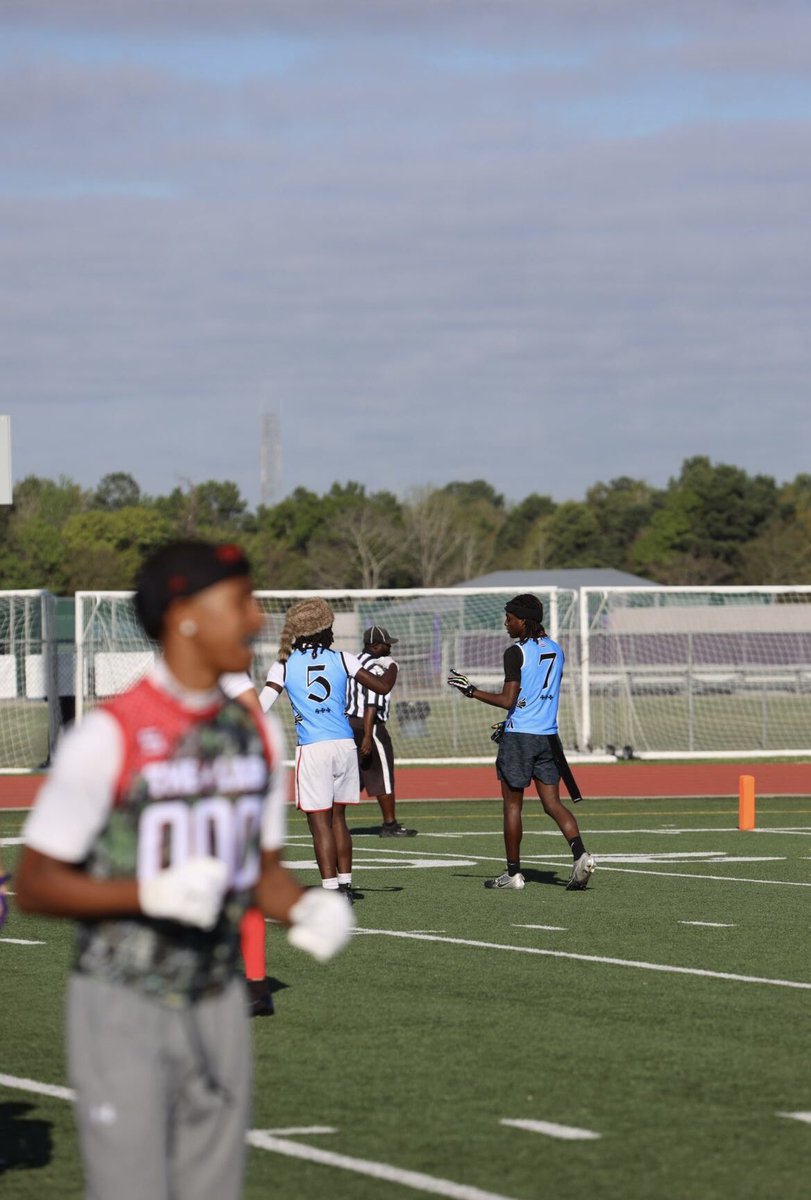 kamronw_2's tweet photo. Couple of pictures and 7on7 videos coming back from an season ending shoulder injury getting back to myself #agtg #letsball @RouteDemons7v7 @Coach_MJones6 https://t.co/IC6jQCCjO0