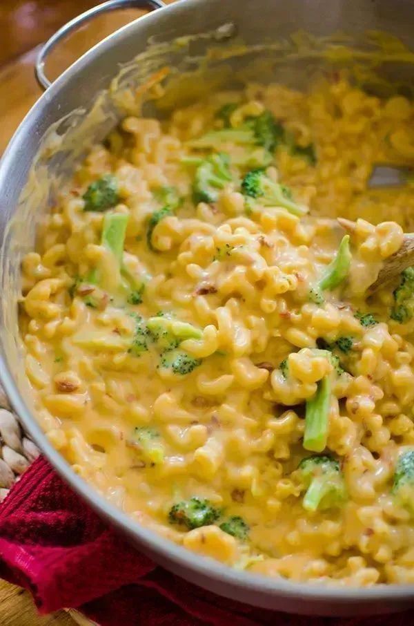 Living_Lou's tweet image. TASTY RECIPE - spicy mac and cheese!

In under thirty minutes have a creamy and spicy homemade macaroni and cheese on the table. 

RECIPE: buff.ly/2Q81t6N
#pasta #cooking