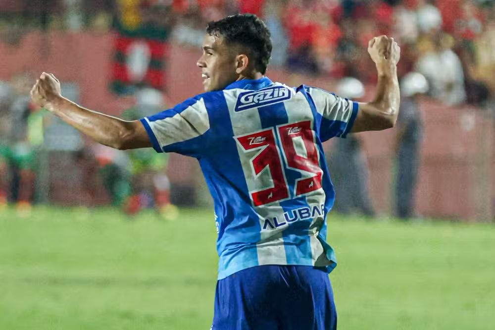 🚨Reviravolta! Flamengo faz nova proposta e se aproxima de acerto com Pedro Henrique, do Paysandu

➡️ glo.bo/q98pglv

📸 Jorge Luis Totti/Paysandu