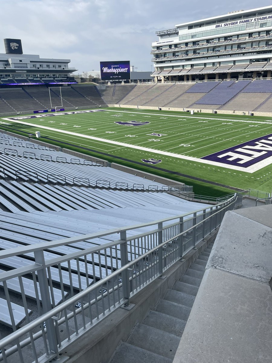Thank you <a href="/KStateFB/">K-State Football</a> for the great visit!

Excited to get back this summer for camp 💯

Class of 2030 | ATH | DB | WR

🙏🏾 thank you 
<a href="/EarlGill10/">Earl Gill</a> <a href="/RichardRiddpsd/">Richard Rideout</a>