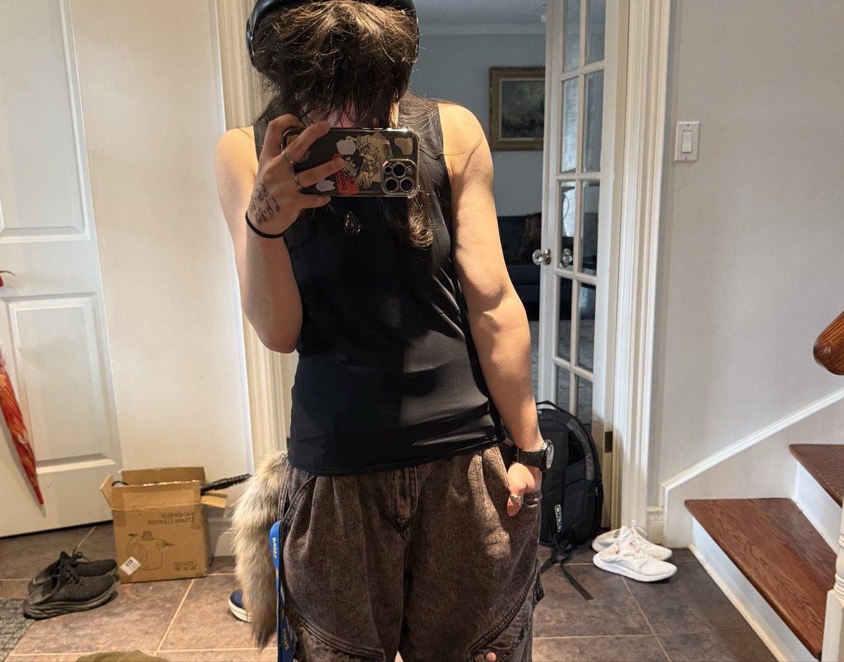 Juniper (edtwt, ifb!!) tweet media