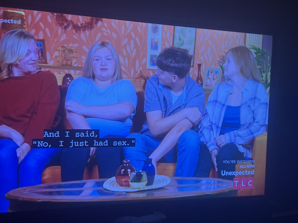 Jaded_Chinx's tweet image. EVERYONE IN THIS FAMILY NEEDS TO BE LOCKED UP!!! #Unexpected