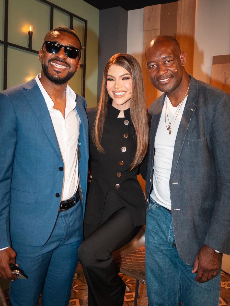 rankingecuador's tweet image. Frickson, Mara y Beber 🫂✨

Lo bonito de #MCCelebrityEc 
#MasterChefCelebrity