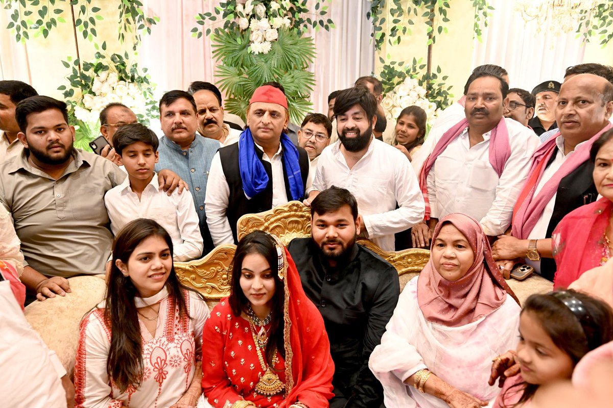 yadavakhilesh's tweet photo. https://t.co/5X4jbbXzqi