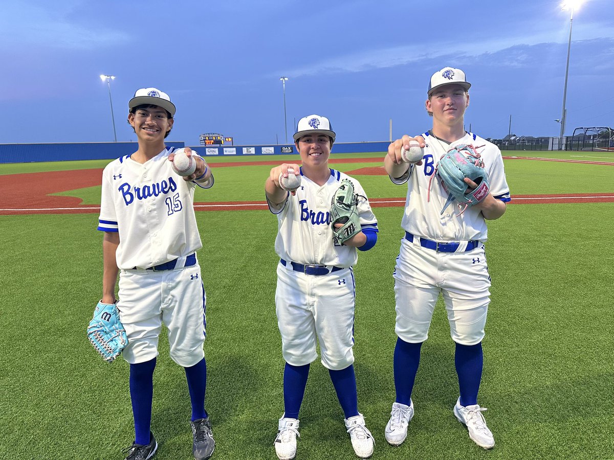 CHSBravesBaseball tweet media