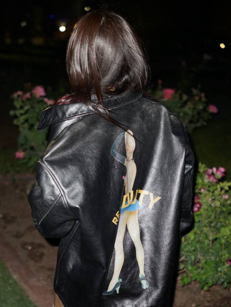 JennieDCGallery's tweet image. 260414 #JENNIE IG Update

chellaaa🌊