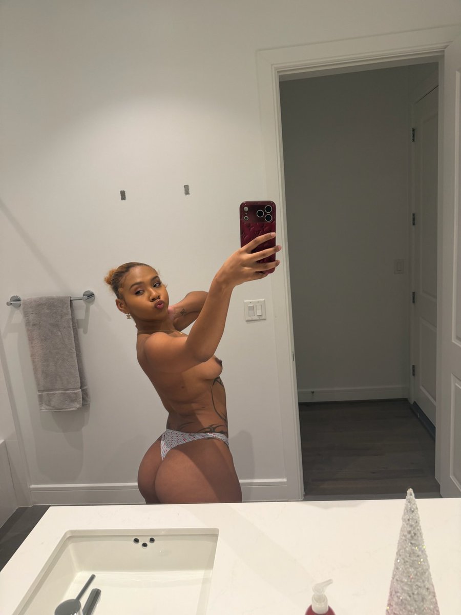 freaky pussy💦 tweet media