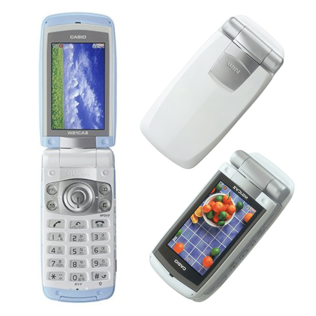 official_kddi's tweet image. 🔹🔷覚えていますか？🔷🔹​

2005年4月発売​
『W21CA II』#CASIO

懐かしい！持っていた！方は​
【いいね❤・リポスト🔄】

🌐PCサイトも楽しめる
インターネットケータイ🌐

みなさんは画面が回転するガラケーを使っていましたか？🤸‍♂️