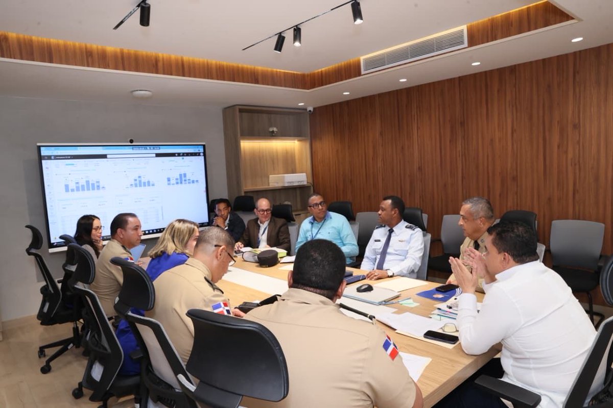 Dr. Julio Landrón tweet media