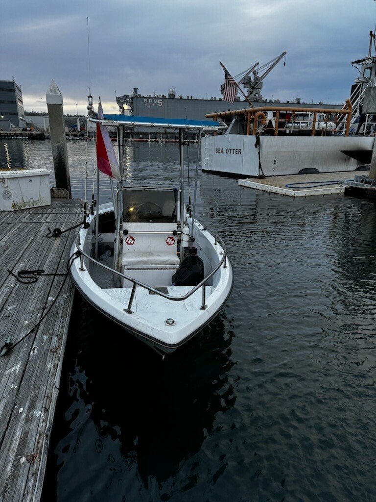 USCGSouthwest's tweet photo. CGC Narwhal boarding team members interdicted three suspected aliens on Wednesday. All aliens were detained and transferred to U.S. Border Patrol agents at Ballast Point. Read more: https://t.co/18TYELgYiA
#USCG #SemperParatus #AlienInterdiction https://t.co/apJh3H1RBU