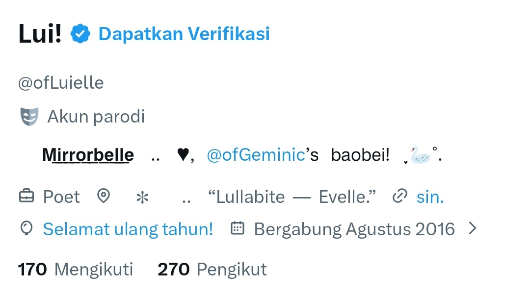 Hari  ini  deserve  naspad  lauk  paru.  Hbd  yaa  aries.  😋🤍