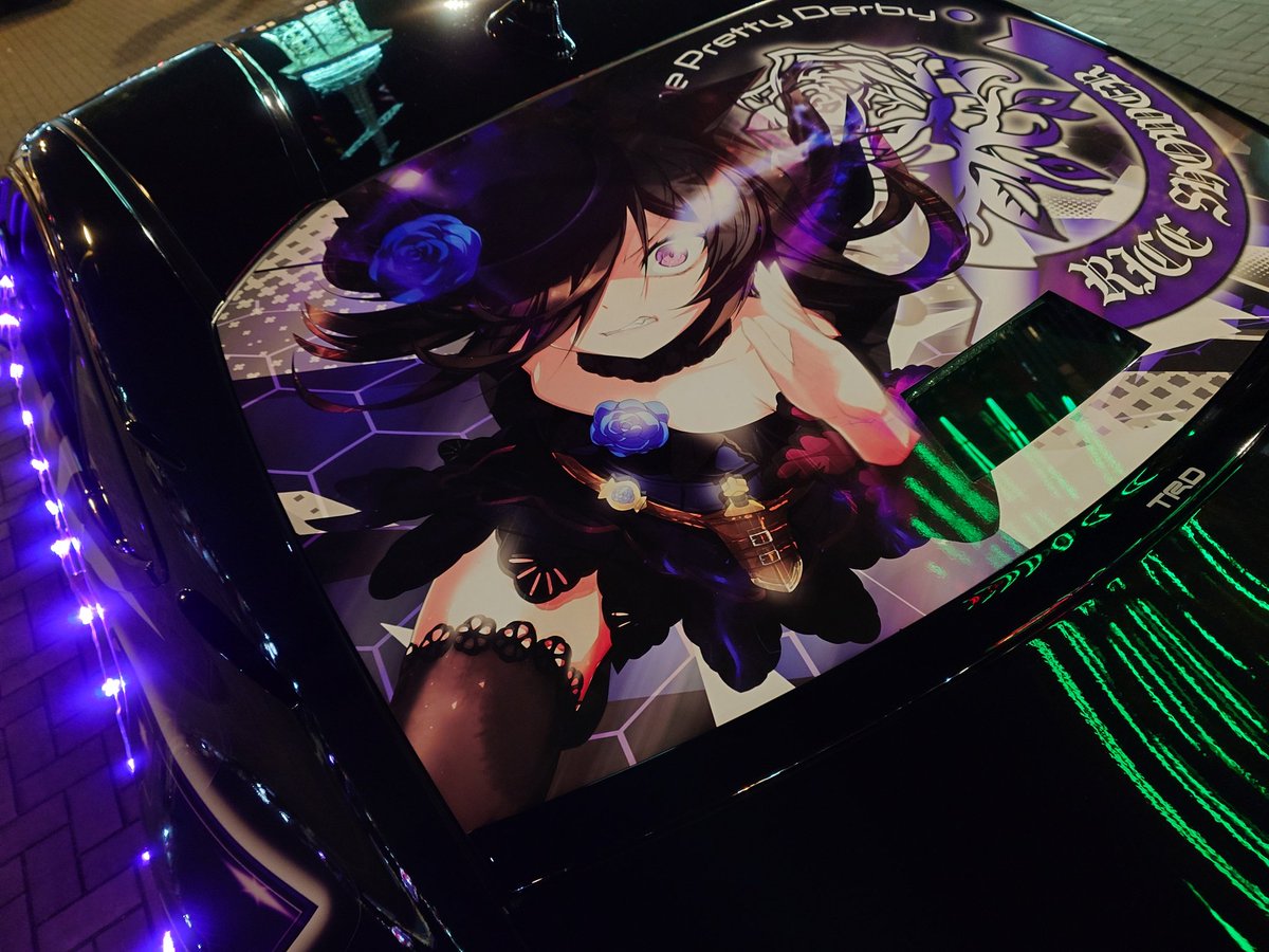 こむきな tweet media