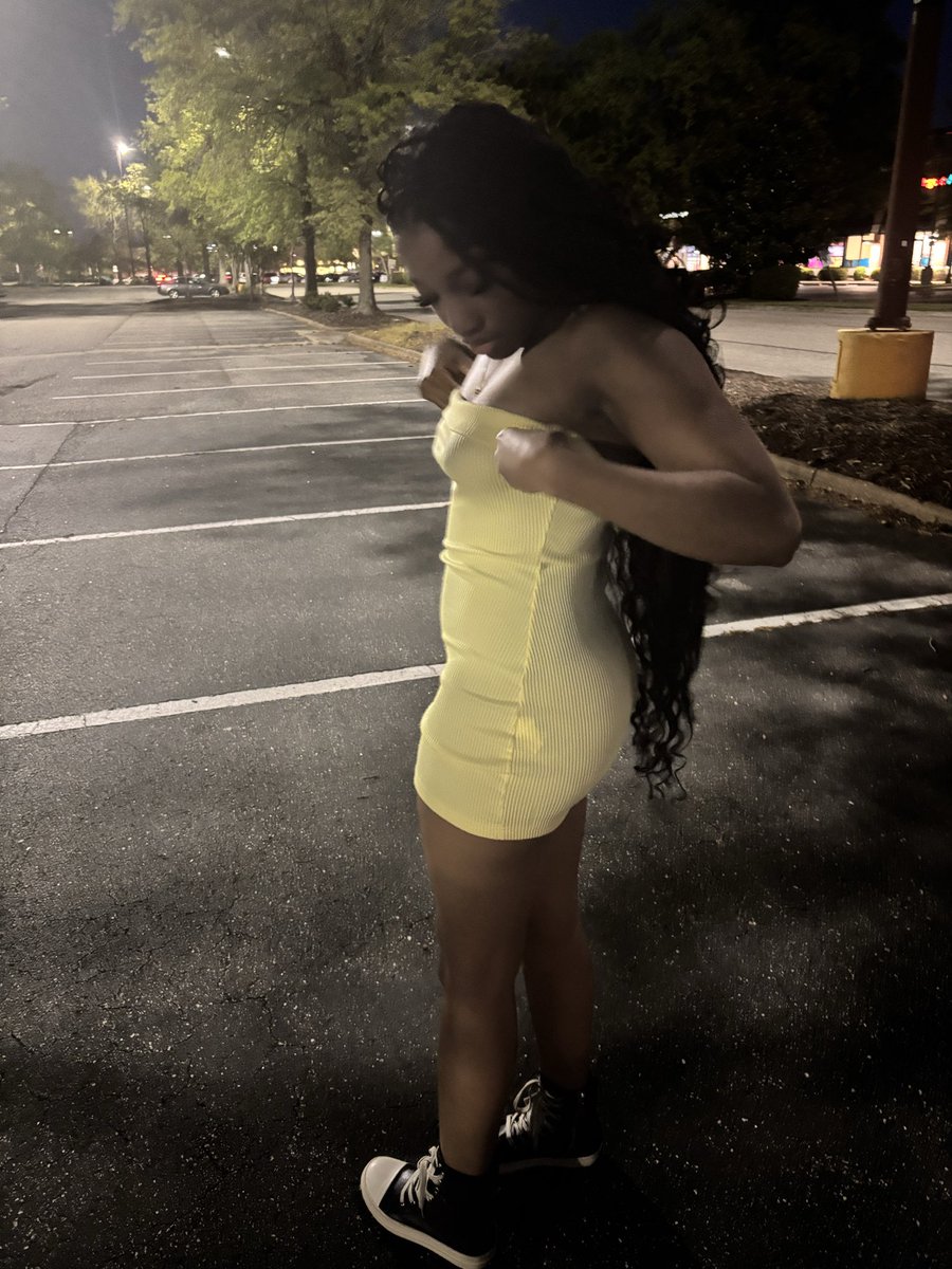 wyd_jayla's tweet photo. pretty in yellow 💛 https://t.co/Aazg2GxTJq