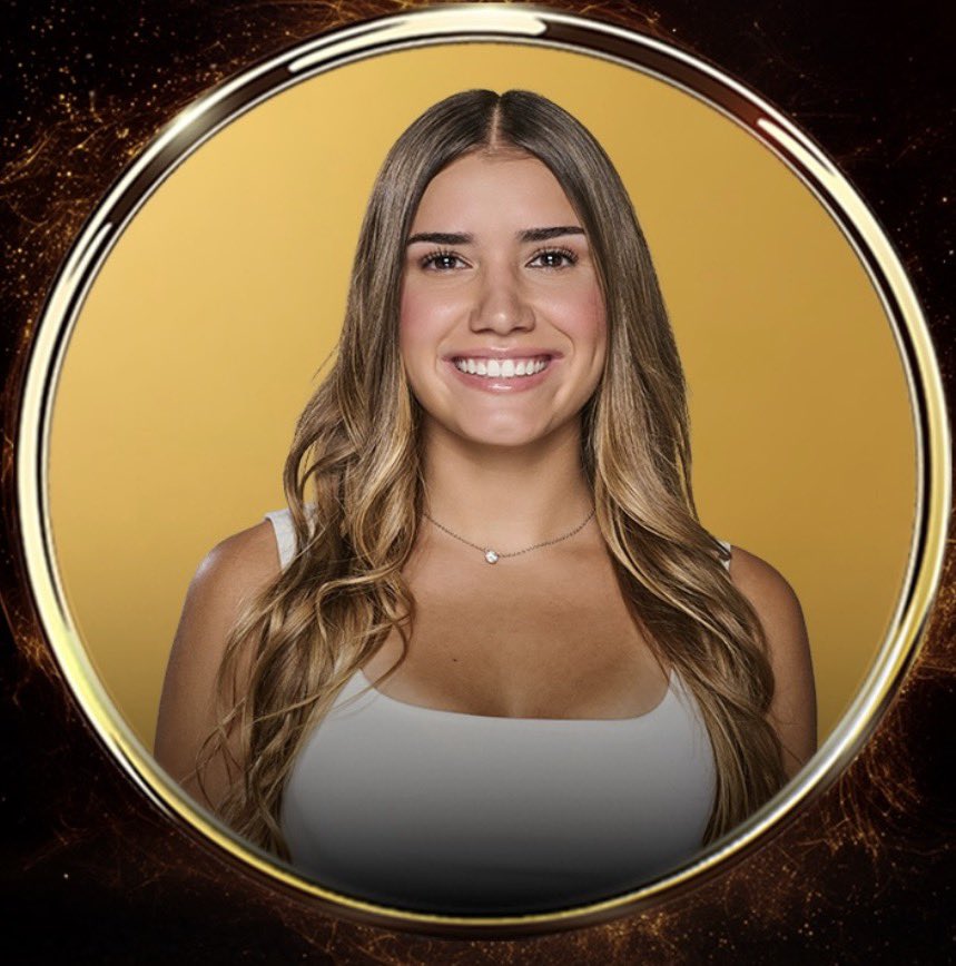 gh_trivia's tweet photo. MANO A MANO: ¿Quién queres que abandone #GranHermano? 

🔁 BRIAN

❤️ LOLA https://t.co/xAkVRyS2xV