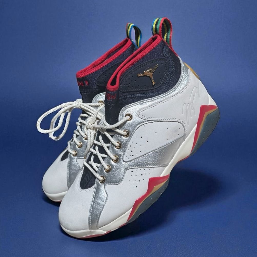 Sneaker Bar Detroit tweet media