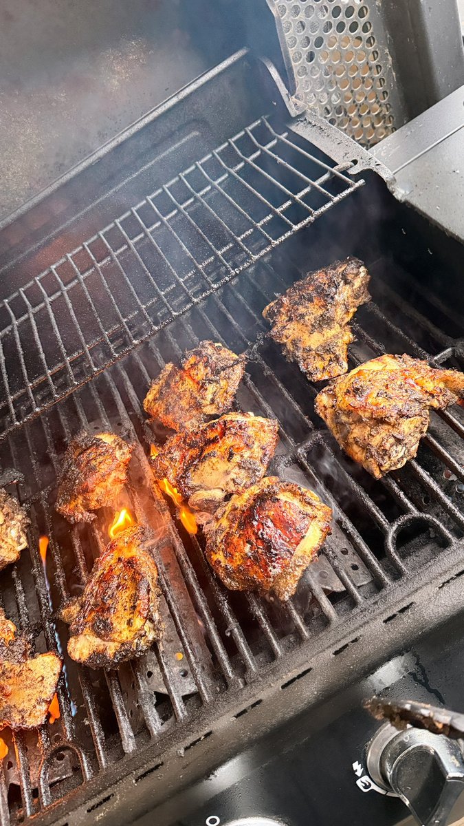 Wavy Dad ๐ง๐พโโ๏ธ tweet media