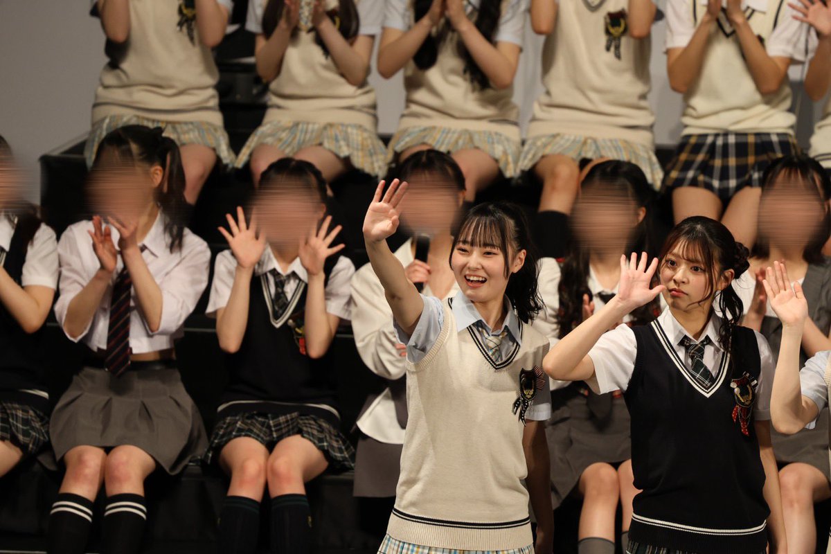 OarnWy's tweet photo. 中川朋香（@nmb_Tomocha48 ）
板垣心和（@koyorin_nmb48 ）

#NMB48_カメコ
#NMB48ファンミーティング https://t.co/2BwLOuOkFR