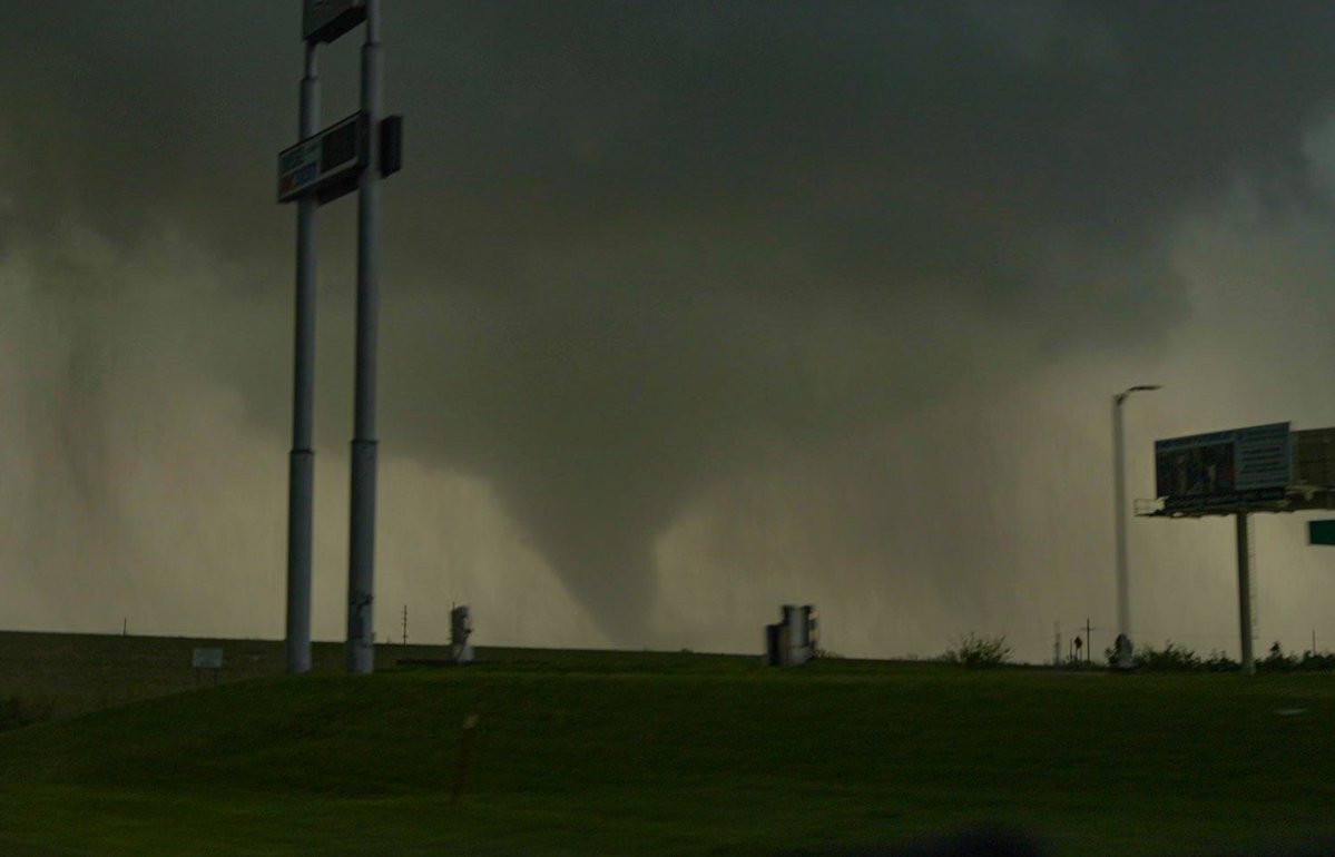 Austin Jones tweet media