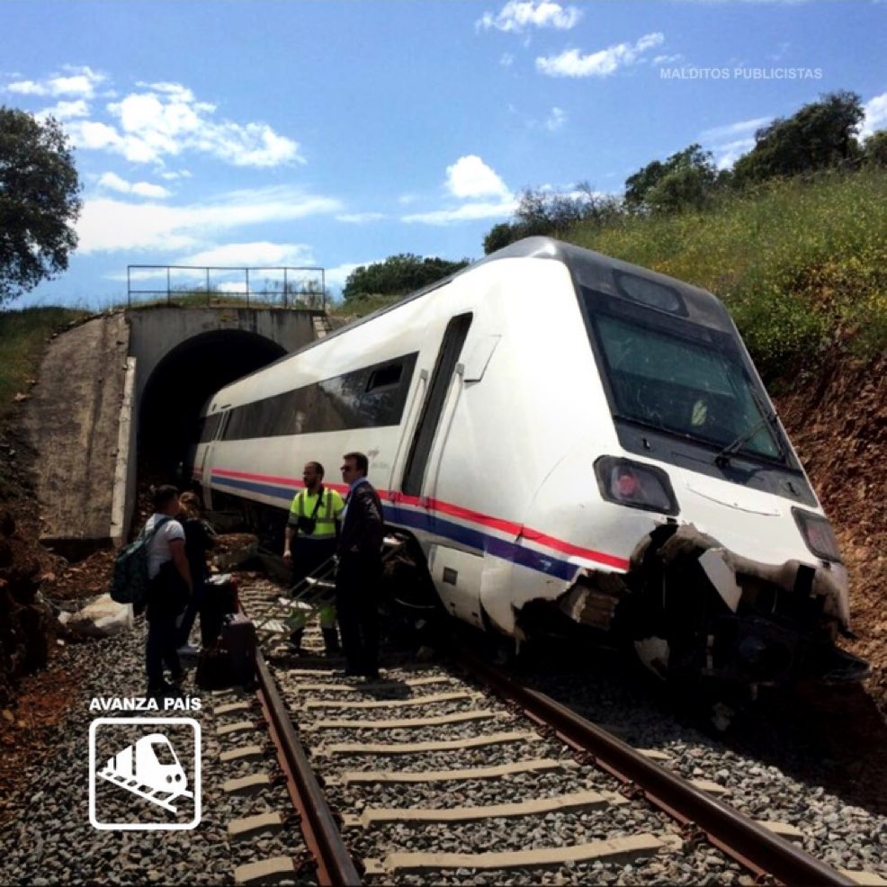 tonyptops tweet media