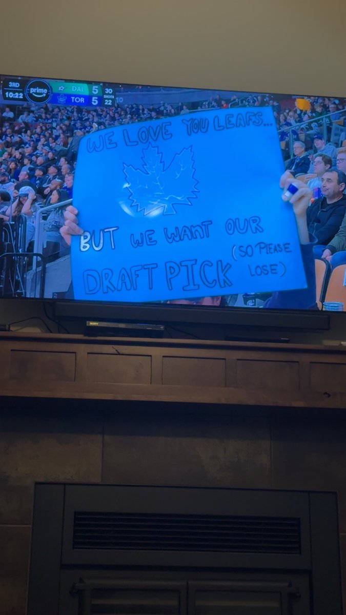rozytsunami's tweet photo. @BizNasty2point0 thoughts? https://t.co/46ysNvCutw