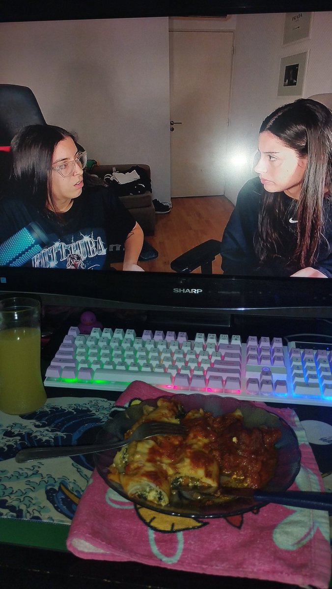 Fla 🍍 (FLAUDIA) tweet media