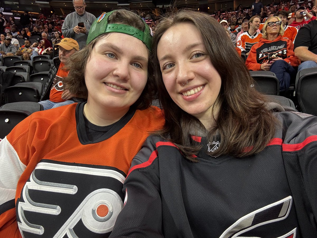 thatk9drag's tweet photo. FUCK DA CANES #phillyforlife https://t.co/9zilpKqdpy