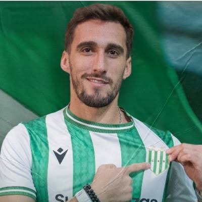 R✝️G tweet media