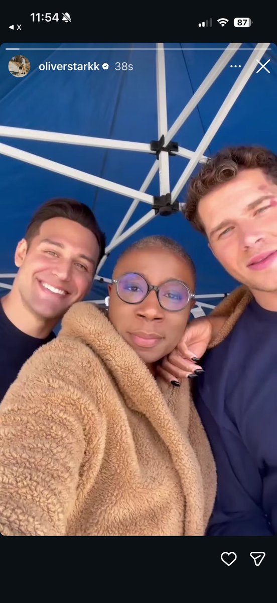 justlikeloki's tweet image. ok it’s looking like eddie nde isn’t happening HOWEVER what if he runs into something on that bridge and it explodes so they think he’s severely hurt but then he comes out and is fine with minor injuries