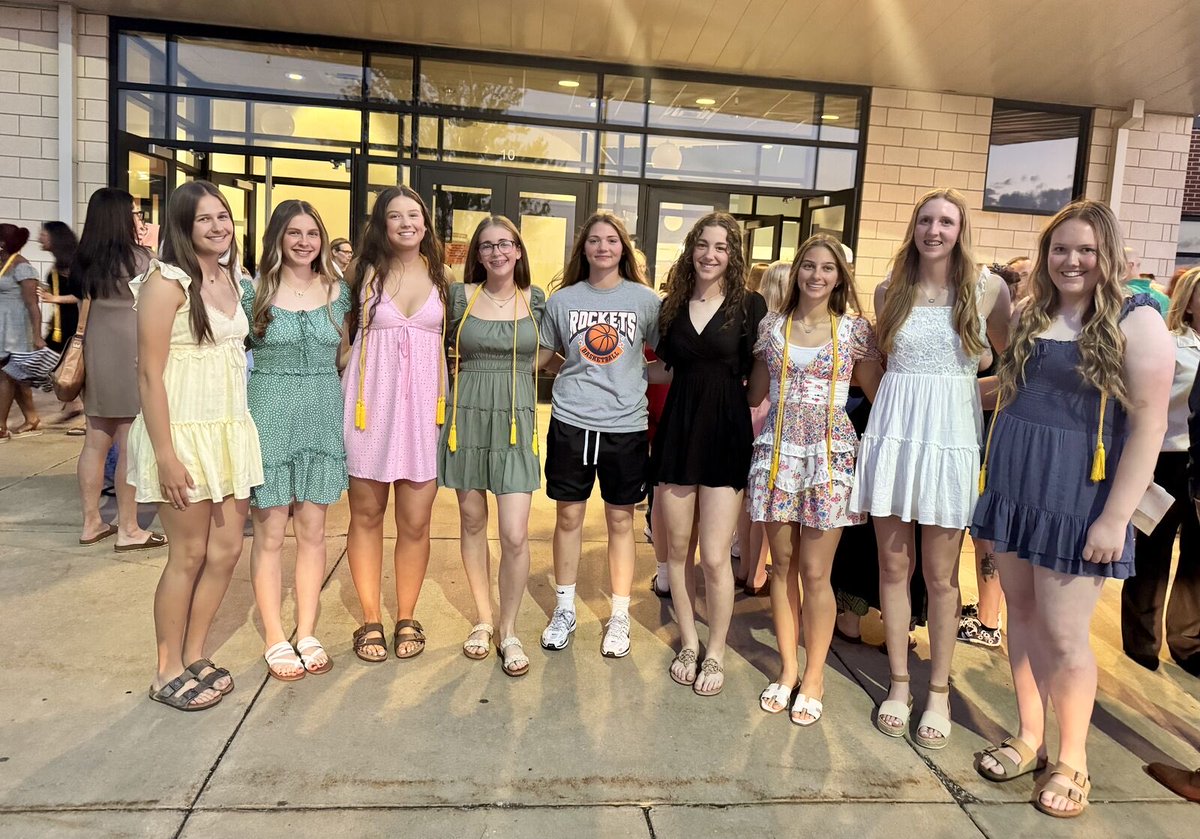RHSRocketSball's tweet photo. Congratulations to our players who we inducted into NHS tonight! These girls are getting it done on the field and in classroom. @jaewatts26 @mylie_isabelle @PSitko9519 @IB2026 Kneely Guthrie @PPurves2027 @BThompson_4 @mollyeichholz6 @Emmah_Brown7 https://t.co/jVhLZ0nrz9