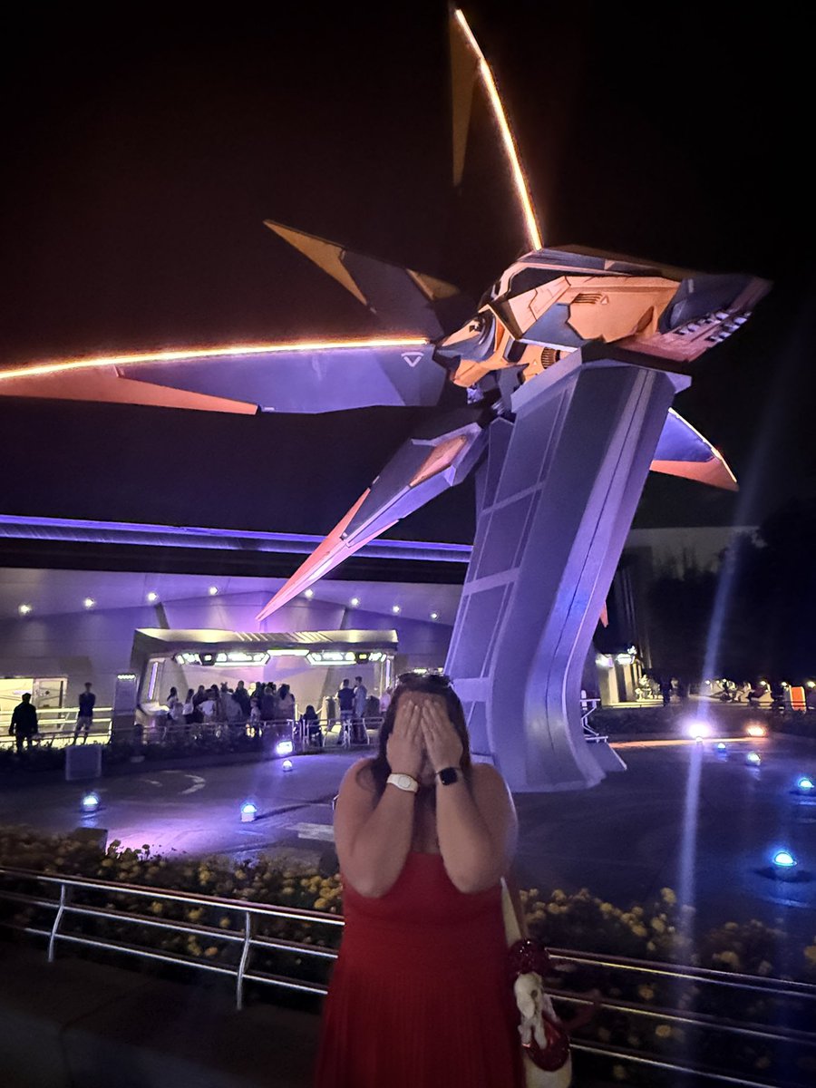 Juliana Moore tweet media