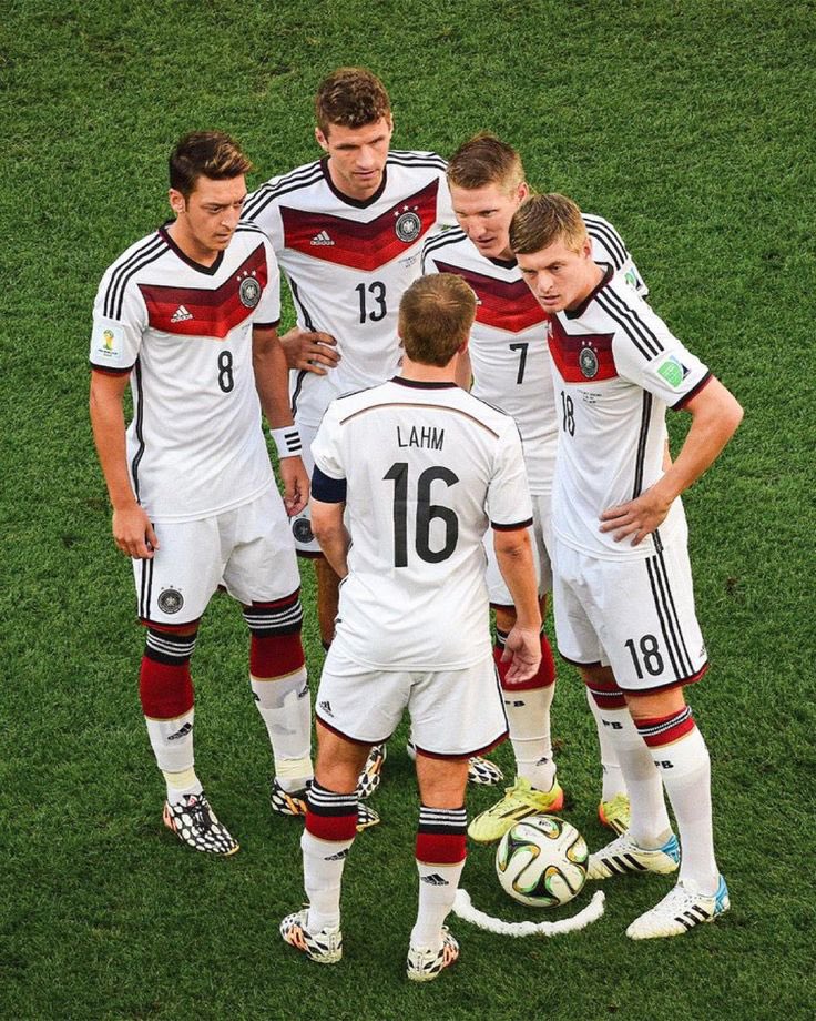 futnostalgico's tweet photo. 2014. 🇩🇪 https://t.co/gTuN2nOKB9