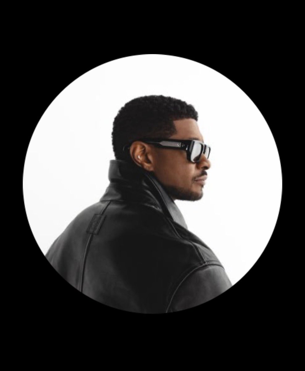 jazzysvrose's tweet photo. Heβs Backβ¦ @Usher Loving the new Profile pic π€©π€©β₯οΈβ₯οΈ #TeamUsher https://t.co/vLOXQDw8dj