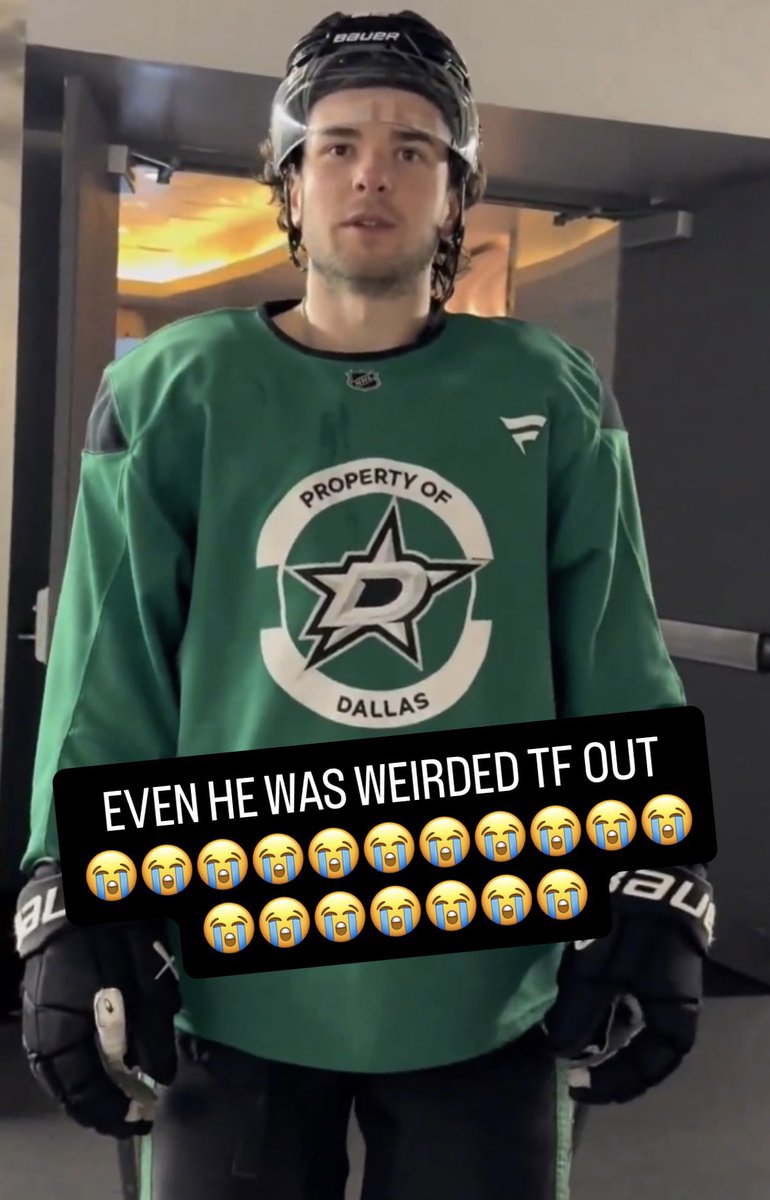 ottersattorney's tweet photo. MAV HATTYYYY‼️‼️ (thank you leafs tank) https://t.co/nXPsD0nHWh