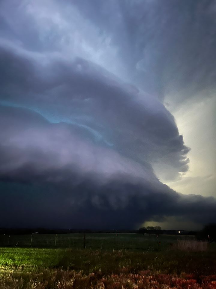 KCTV5's tweet image. This photo of the tornado-producing storm was taken near the Cider Mill in Louisburg, Kansas, on the evening of Tuesday, April 13. 

SUBMIT PHOTOS HERE &amp;gt;&amp;gt;&amp;gt; kctv5.com/community/audi…