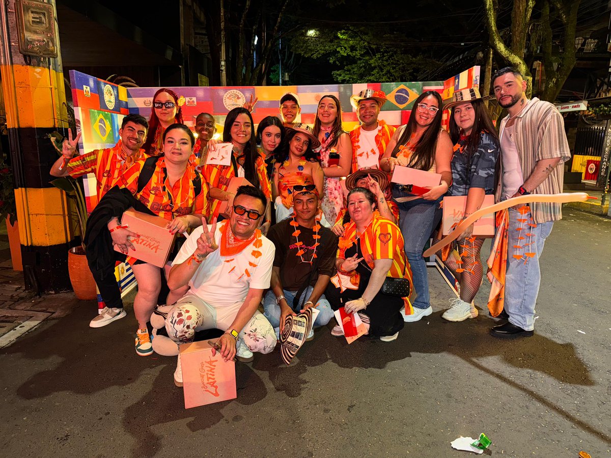 KAROL G COLOMBIA tweet media