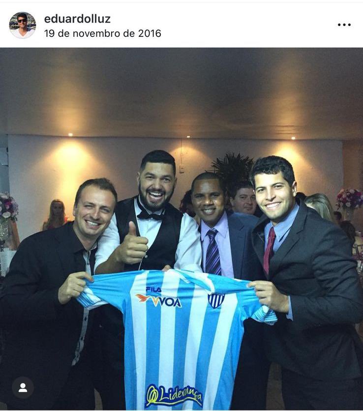 É sério isso aí? Conselho deliberativo do Figueirense tem a OBRIGAÇÃO de dar um pé no meio do rabo da Kactus. Não tem nem que perder tempo discutindo proposta alguma!