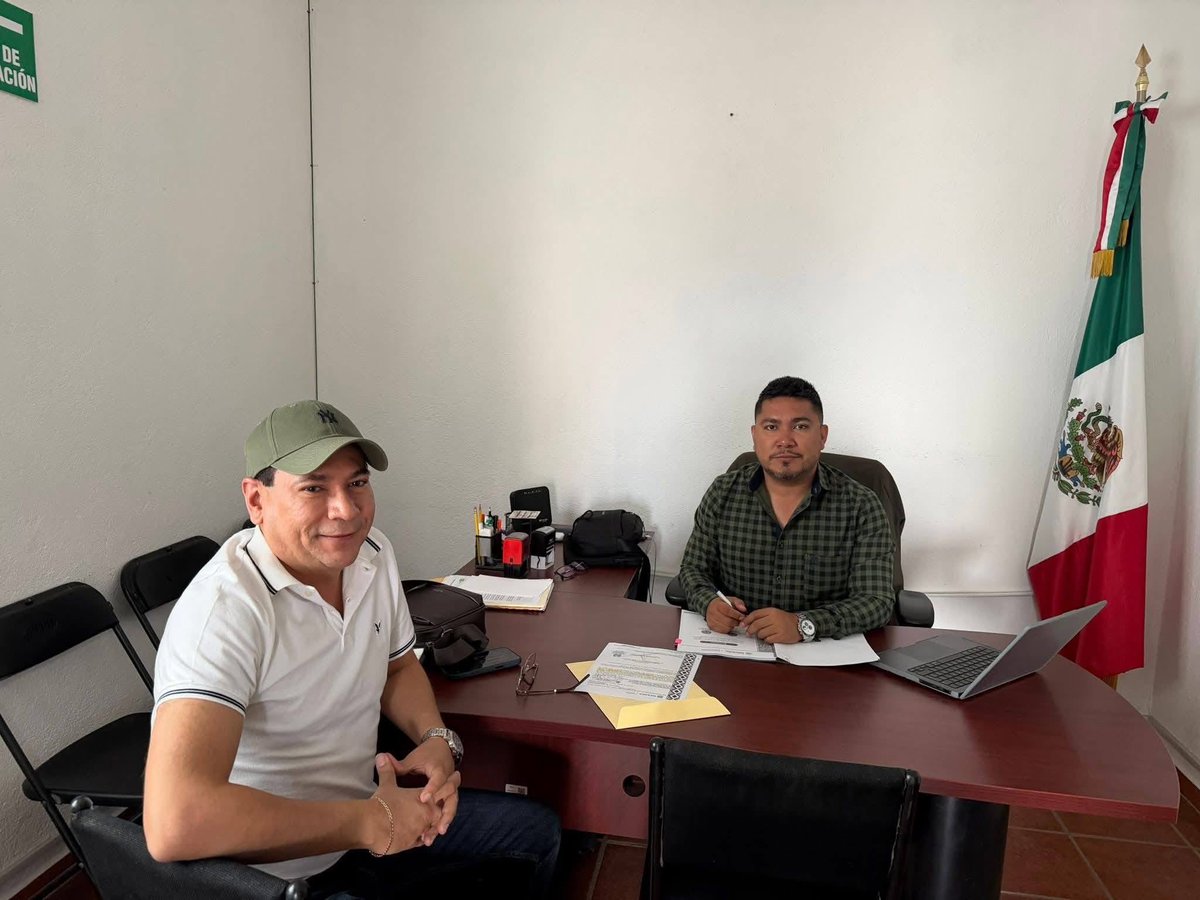 Al interior del <a href="/IEEPOGobOax/">IEEPO</a> trabajadores advierten a <a href="/mario_delgado/">Mario Delgado</a> titular de <a href="/SEP_mx/">SEP México</a> sobre un esquema de desvío millonario que involucra a mandos medios y operadores de <a href="/EMILIOMONTEROP/">Emilio Montero Pérez</a>, él desvío sería de 800 mdp, asignados para contrataciones, recategorizaciones, promociones