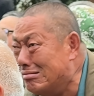 001厨师☄️ tweet media