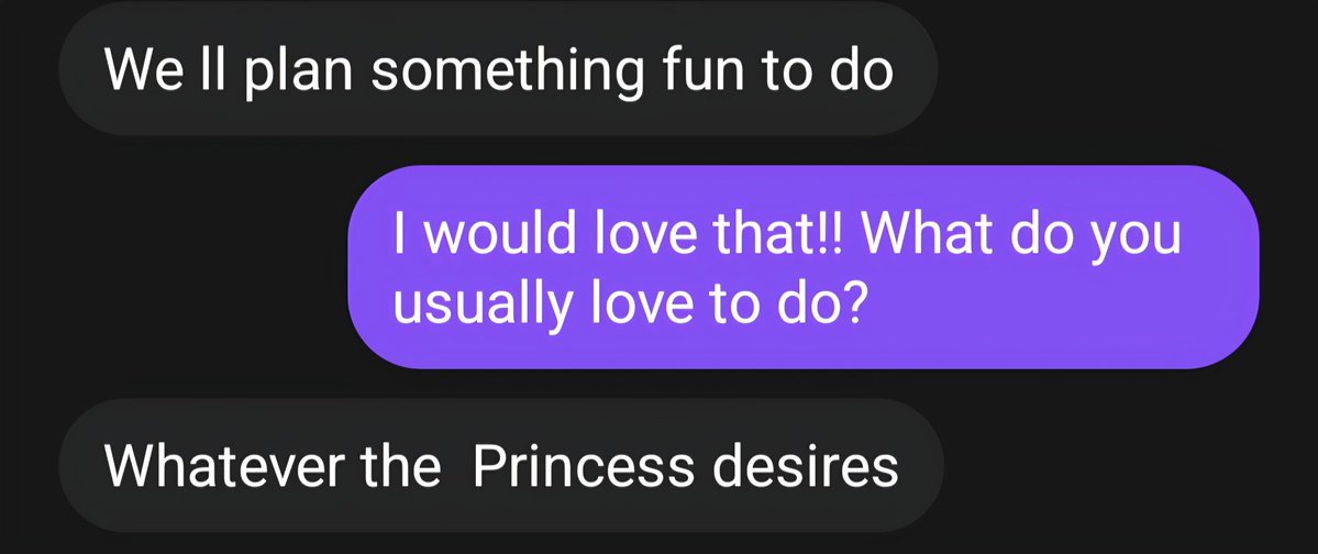 Roxanne ꨄ︎ tweet media