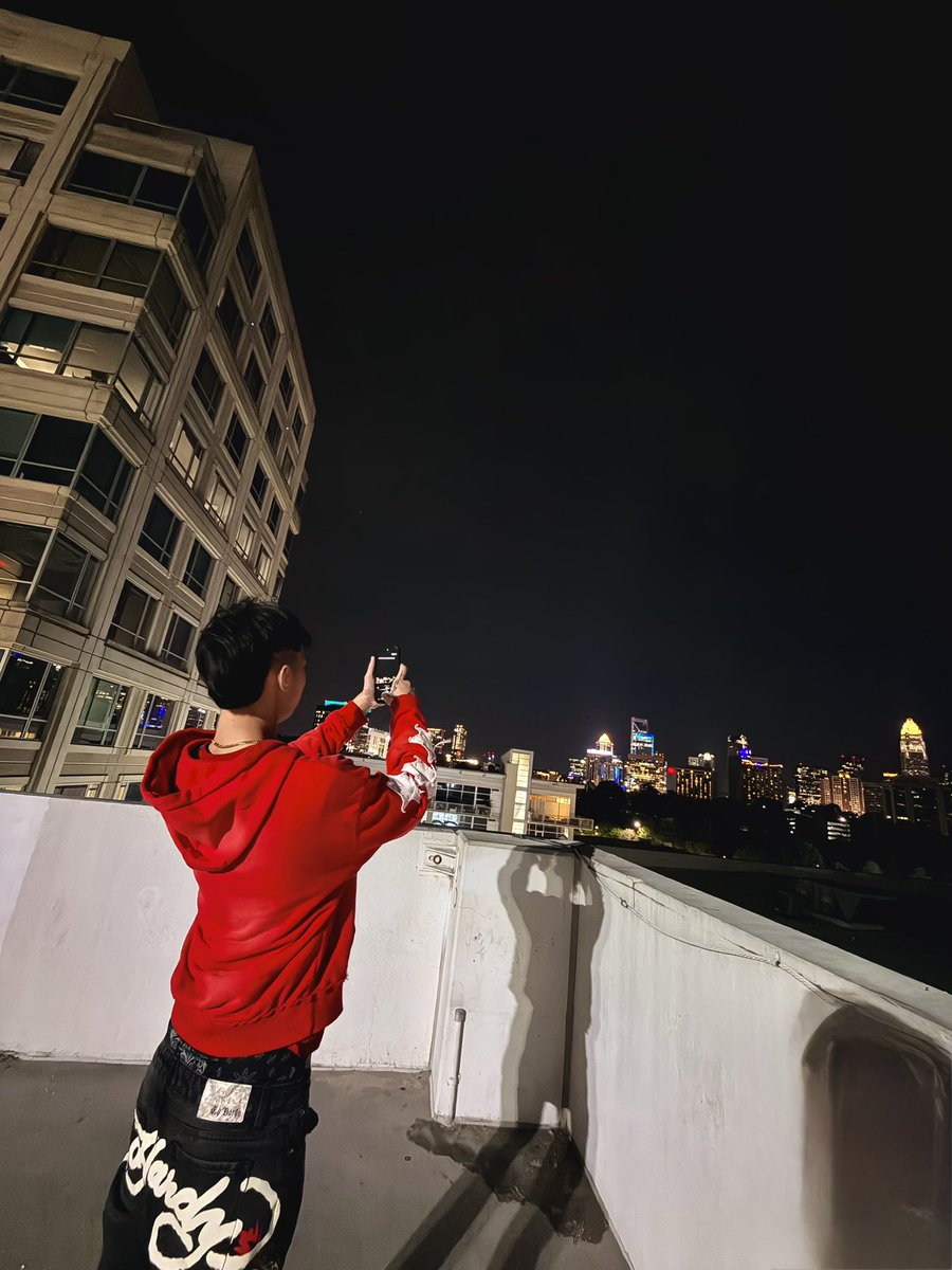 jhaylucci's tweet image. LYYFE 💰📸
#clt 

Ig: jhaylucci 🌟