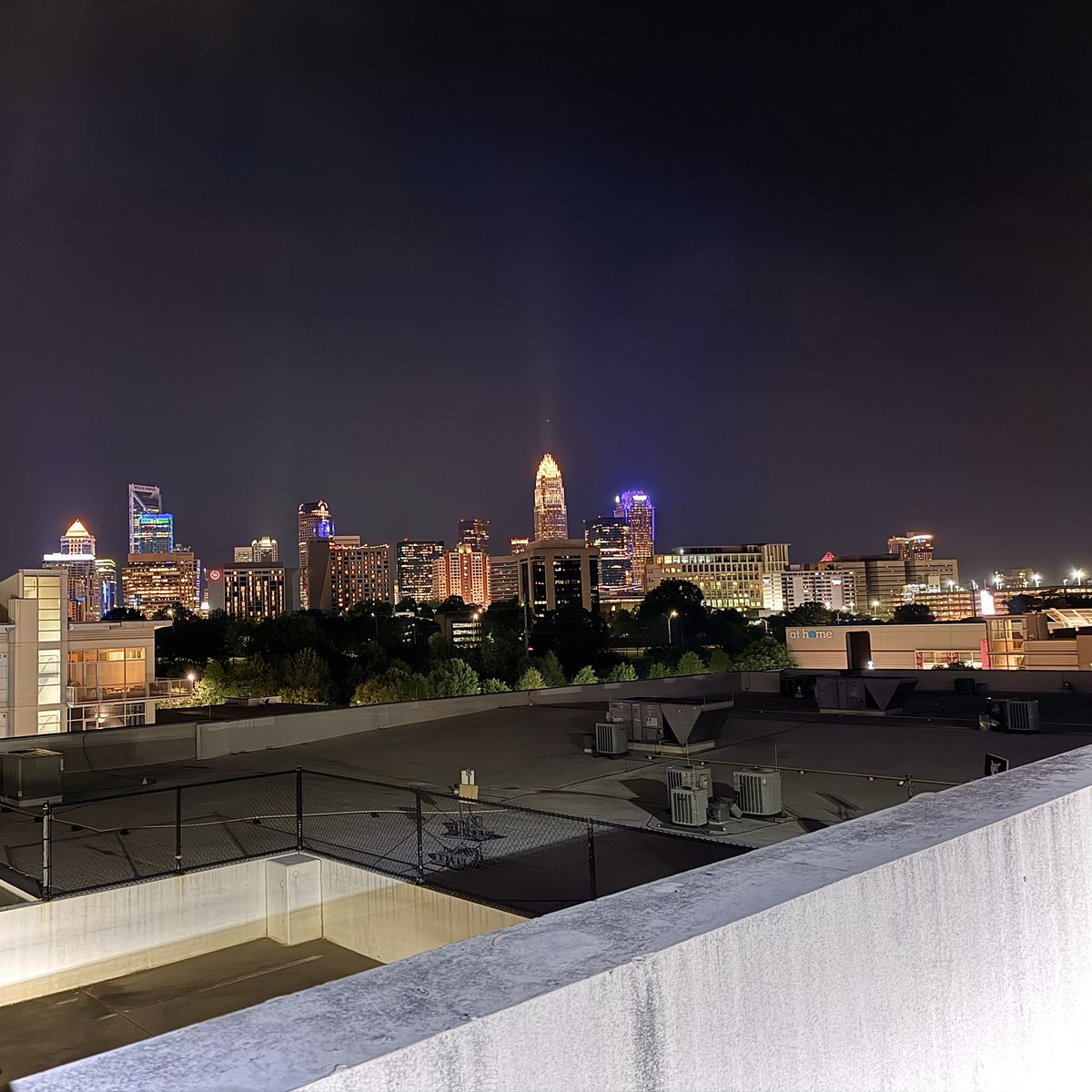 jhaylucci's tweet image. LYYFE 💰📸
#clt 

Ig: jhaylucci 🌟