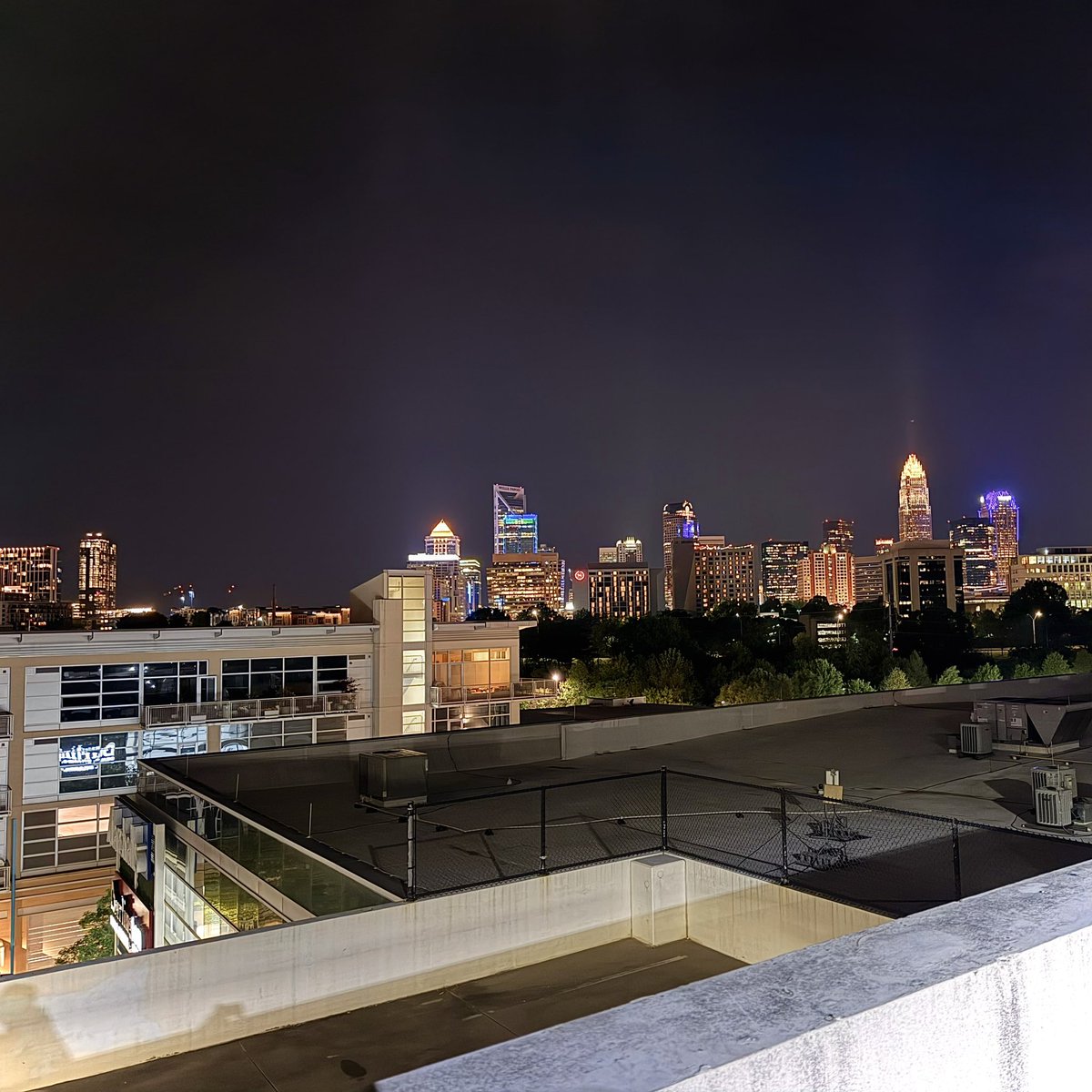 jhaylucci's tweet image. LYYFE 💰📸
#clt 

Ig: jhaylucci 🌟