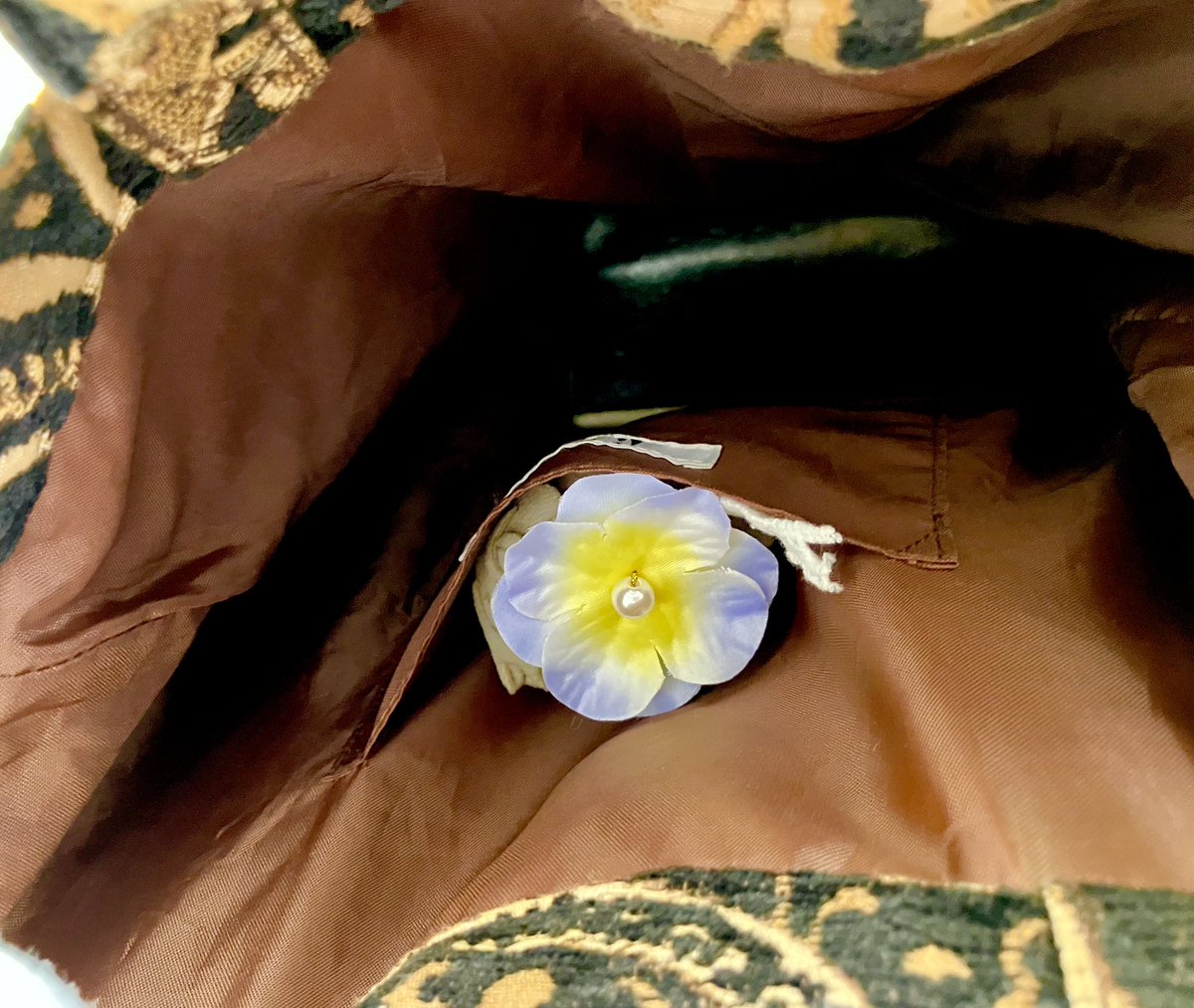 ななこ tweet media