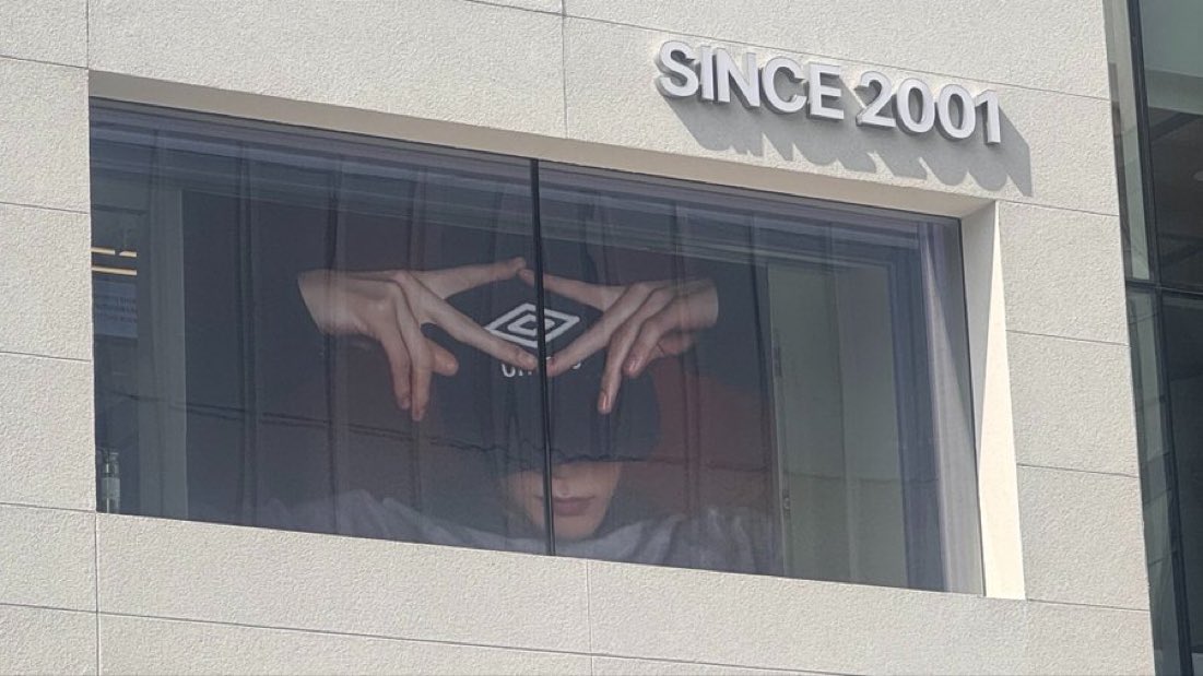 dee ⁴⁷ tweet media