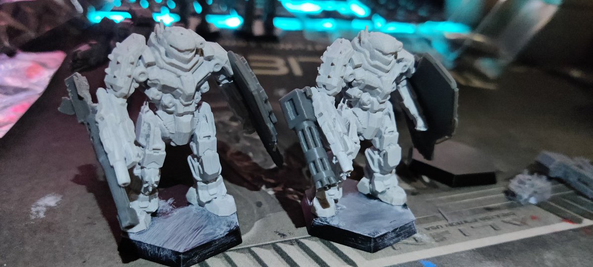 Fazzulouss52098's tweet image. #Battletech
What do we think of these Black Knights so far (still gotta prime)