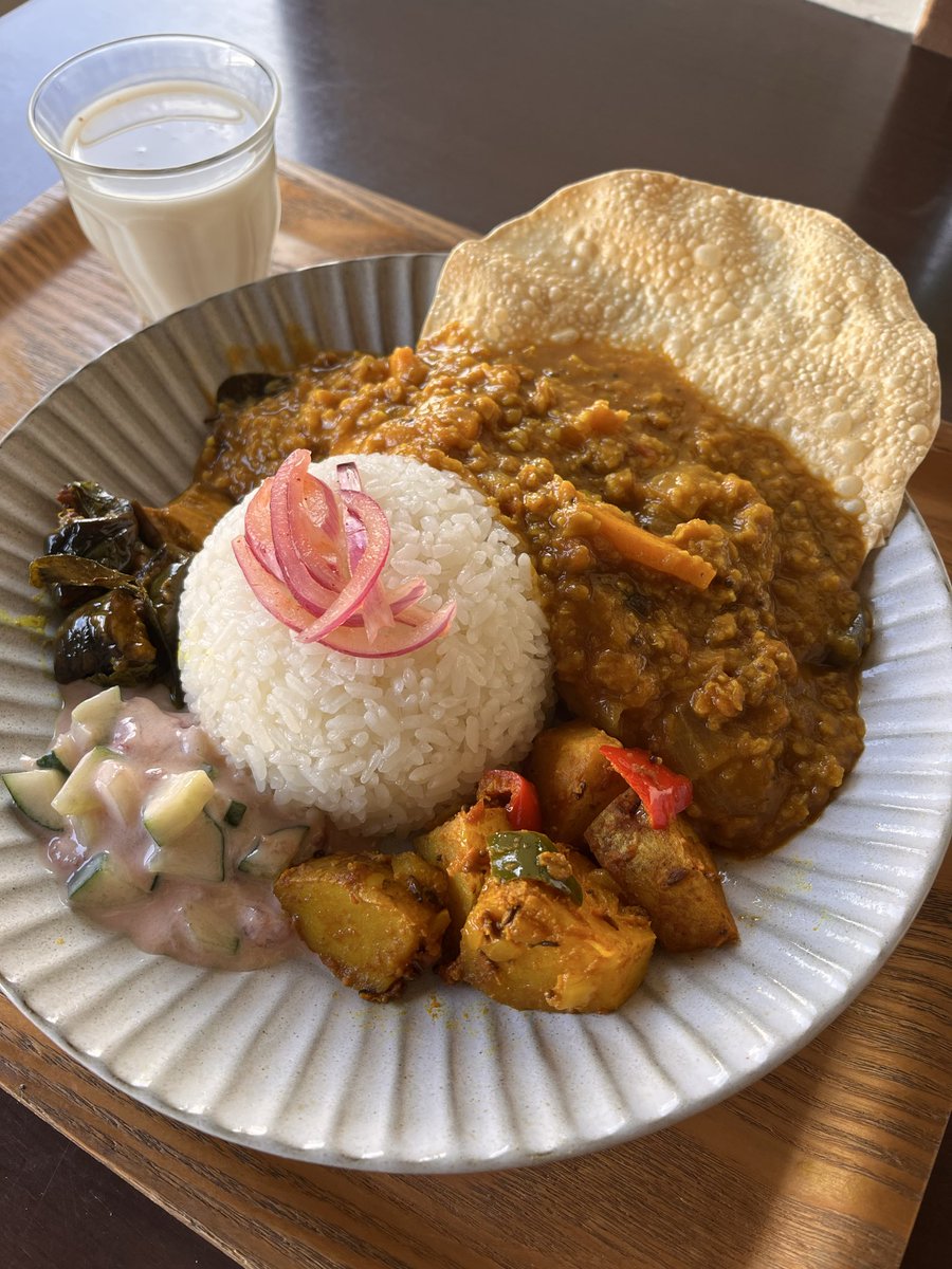 4/14(火)
本日はメニューに久しぶりのお豆カリーを出します！
お待ちしてます♪
#福岡カレー　#多の津ランチ