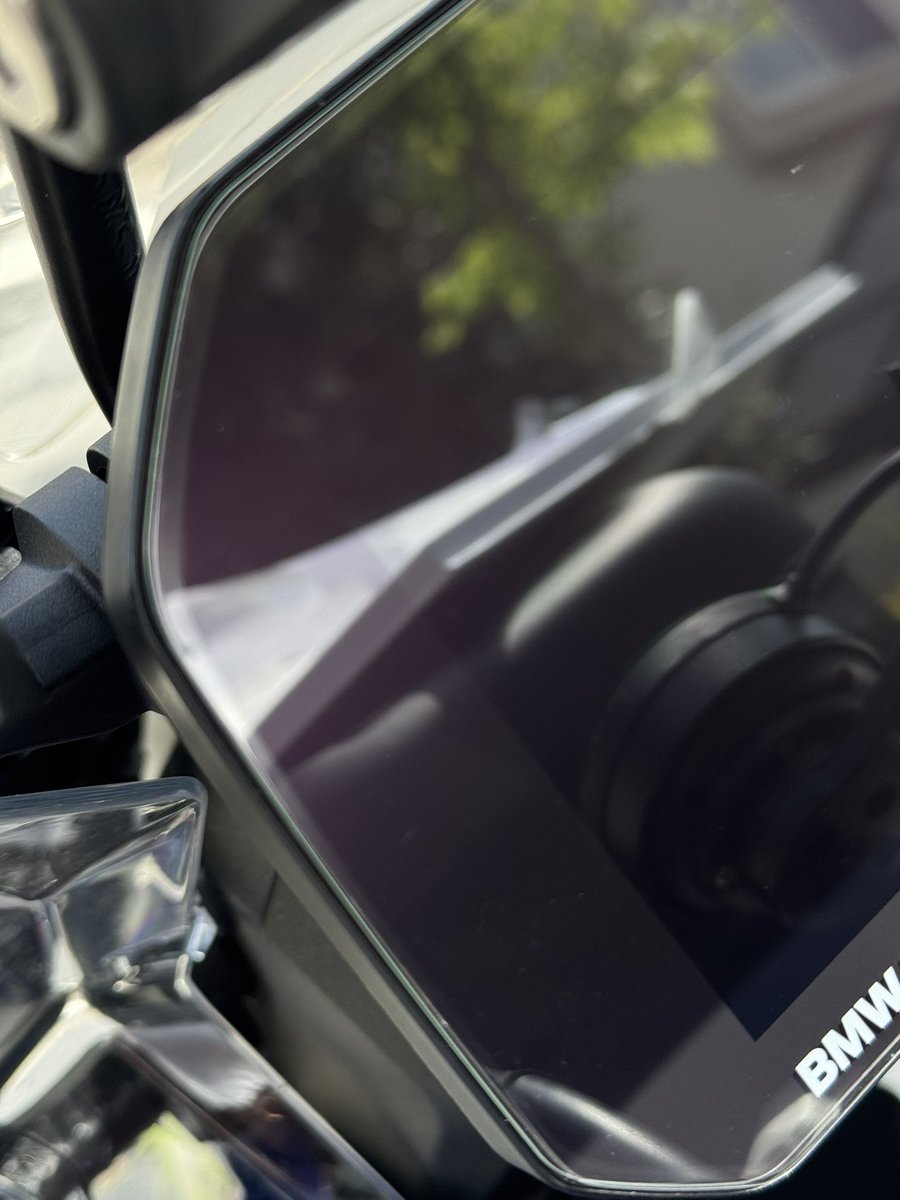 Decheeee tweet media