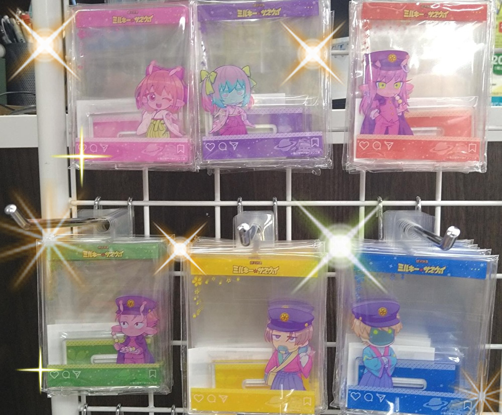 yaesu_asagaya's tweet photo. 🚄本日より販売スタート🌌

『銀河特急 ミルキー☆サブウェイ

描き下ろしのカワイイ💛ミニキャラグッズが入荷しました❣
カートたちのバッジコレクションや、
クリアスタンドなど見逃せないグッズがいっぱいです❕

当店へのご停車お待ちしております❣

#八重洲ブックセンター　#阿佐ヶ谷
#PopMint https://t.co/XiaEHCMbGH