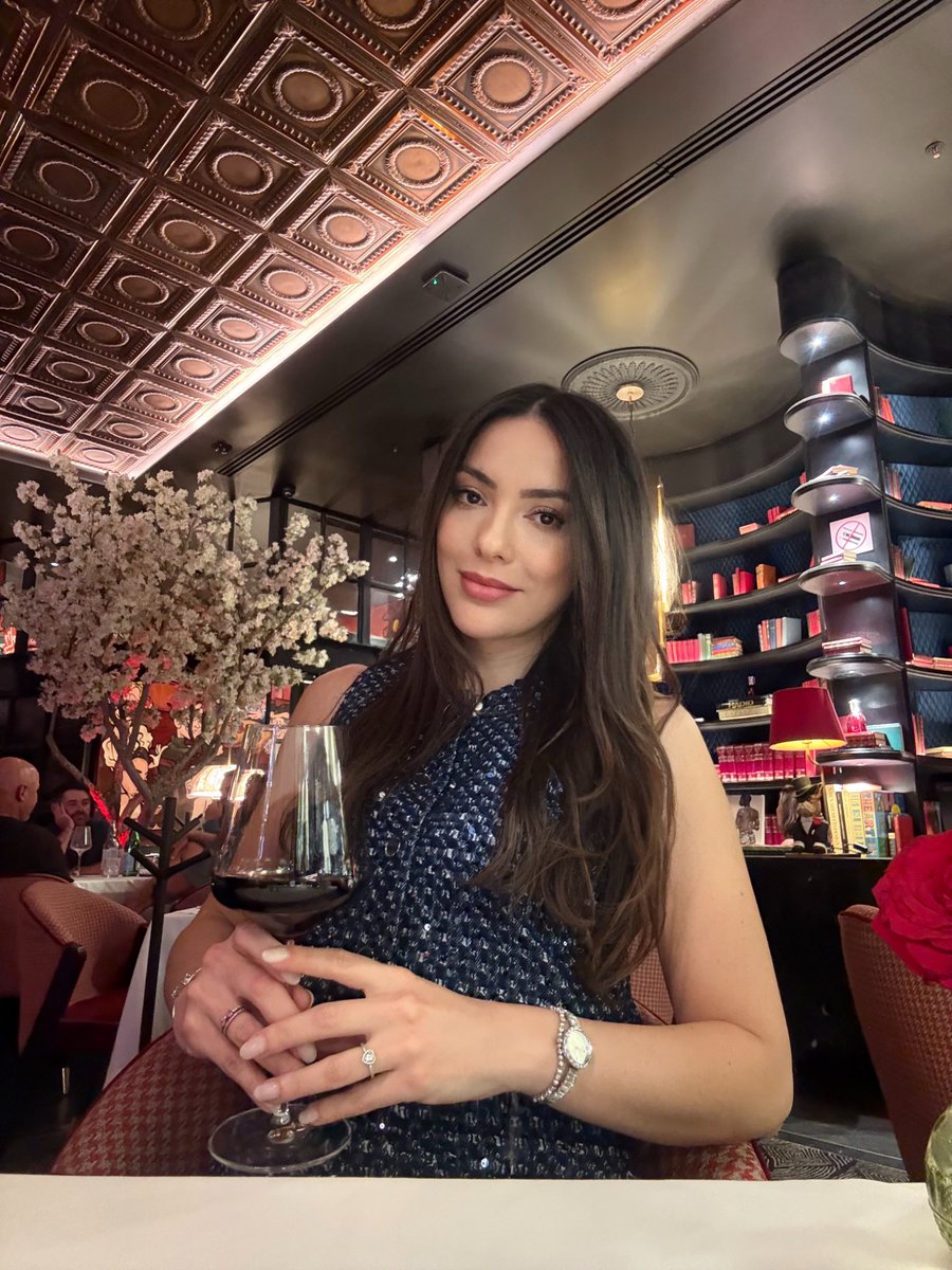 Buenas noches 🌙 🍷