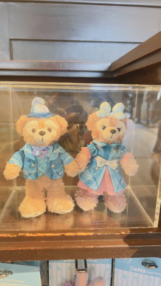 mtland77's tweet photo. ダッフィーたちのぬいバ、可愛い🩷

#tdr_now https://t.co/KgvJFlemOO